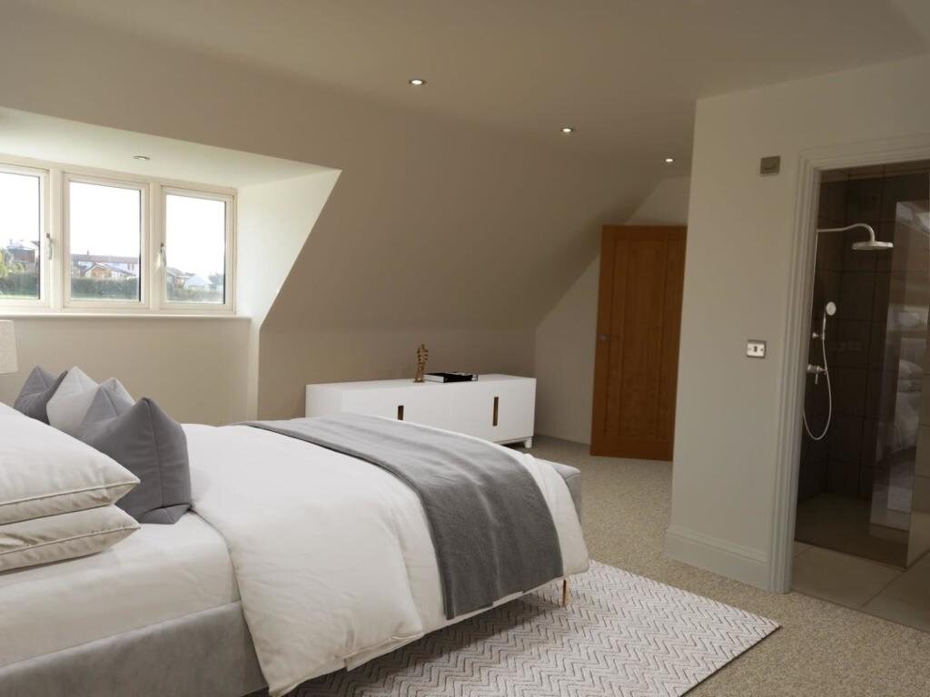 JWH Plastering Ltd portfolio photo 26 showing plastering, drylining or interior finishing work