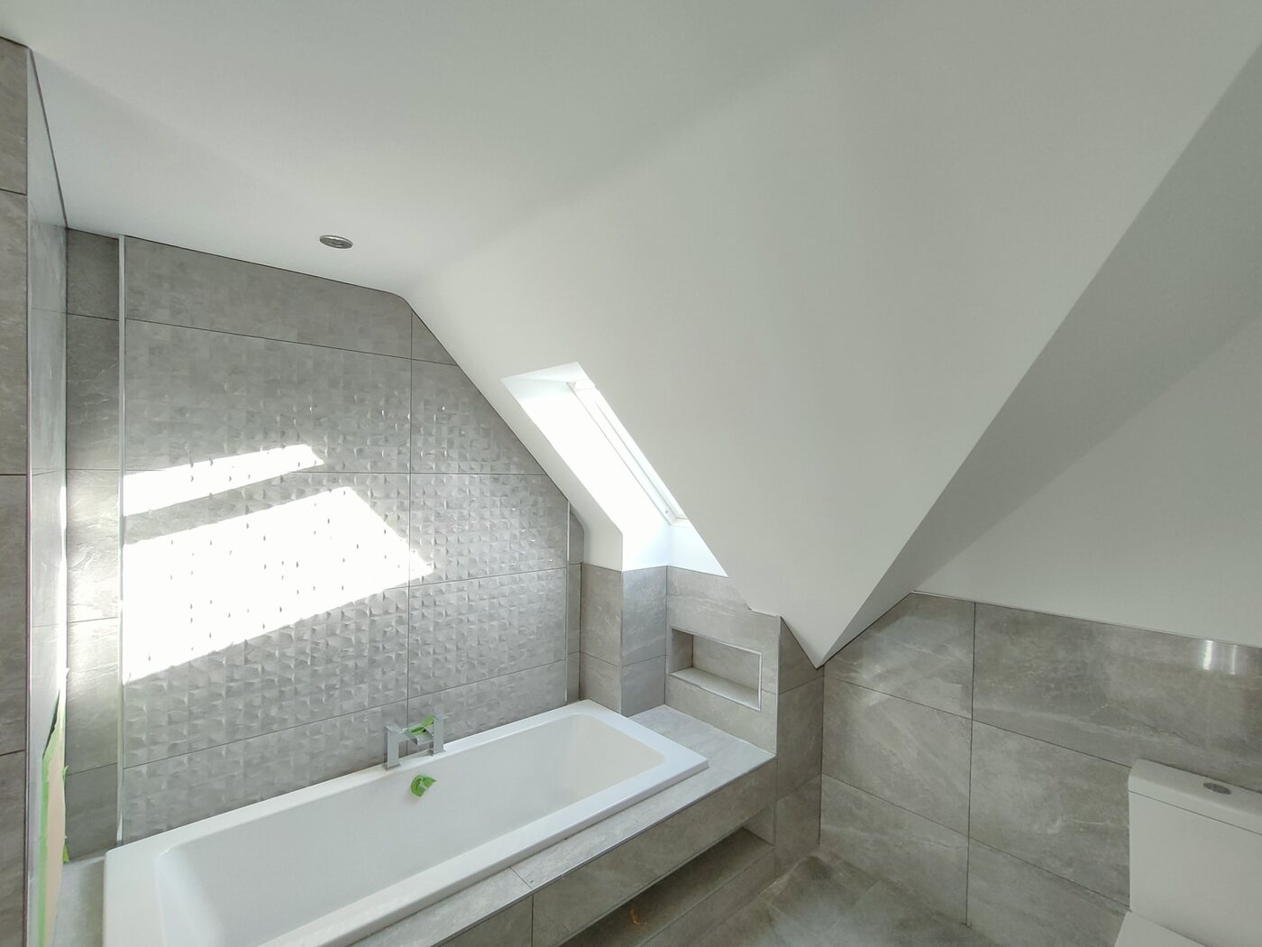 JWH Plastering Ltd portfolio photo 28 showing plastering, drylining or interior finishing work