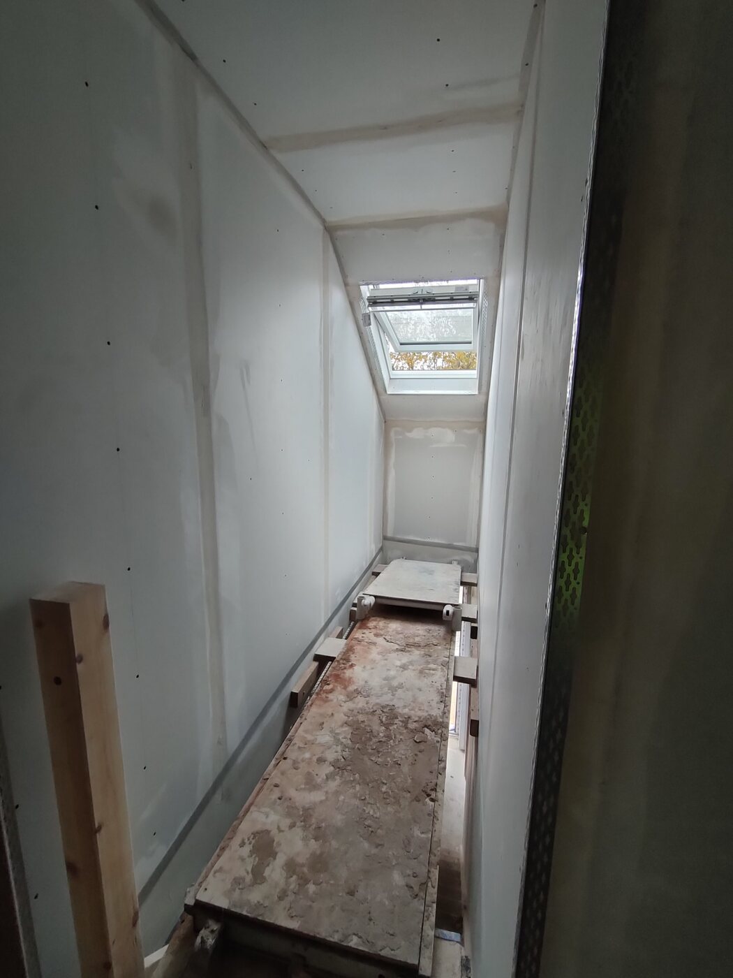 JWH Plastering Ltd portfolio photo 29 showing plastering, drylining or interior finishing work